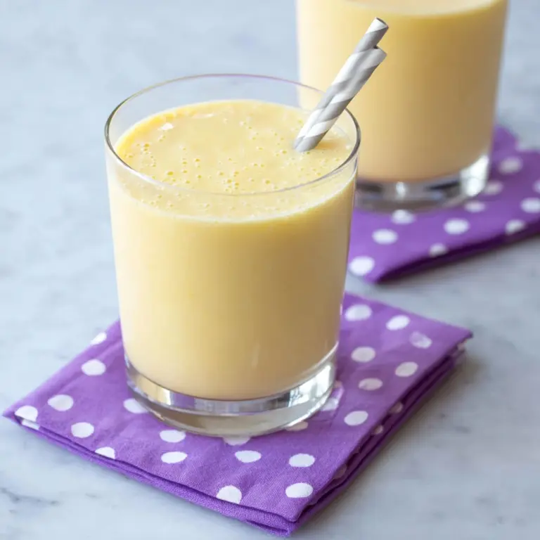 Easy 5 Minute Banana Smoothie Recipe