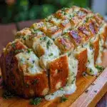 Cheesy Garlic Bliss Pull-Apart Bread Recipe